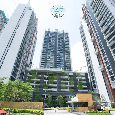 Grand Medini Suites By Rr Jbcity Nusajaya  Bagian luar foto
